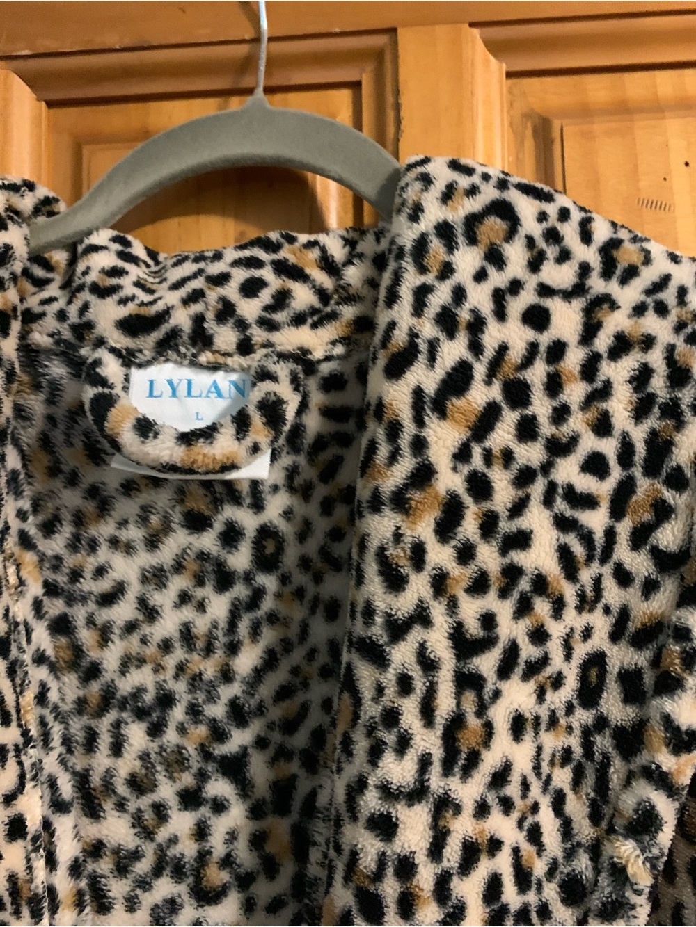 Lylani Leopard-Print Plush Robe, Size Large - Picture 4 of 8
